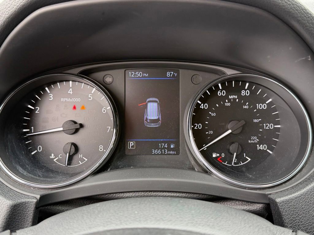 Used 2020 Nissan Rogue S FWD image 16