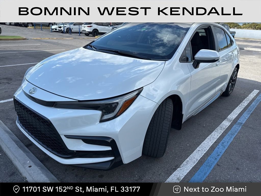 Used 2024 Toyota Corolla SE image 1