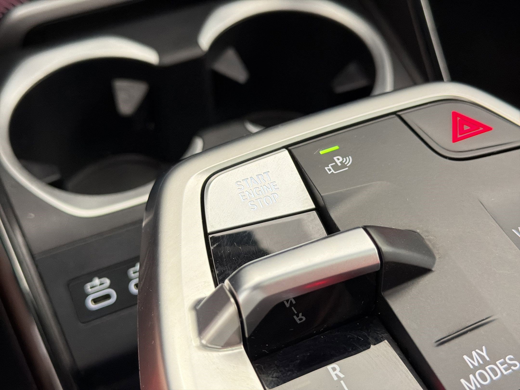 Used 2025 BMW X2 xDrive28i w/ Premium Package image 19