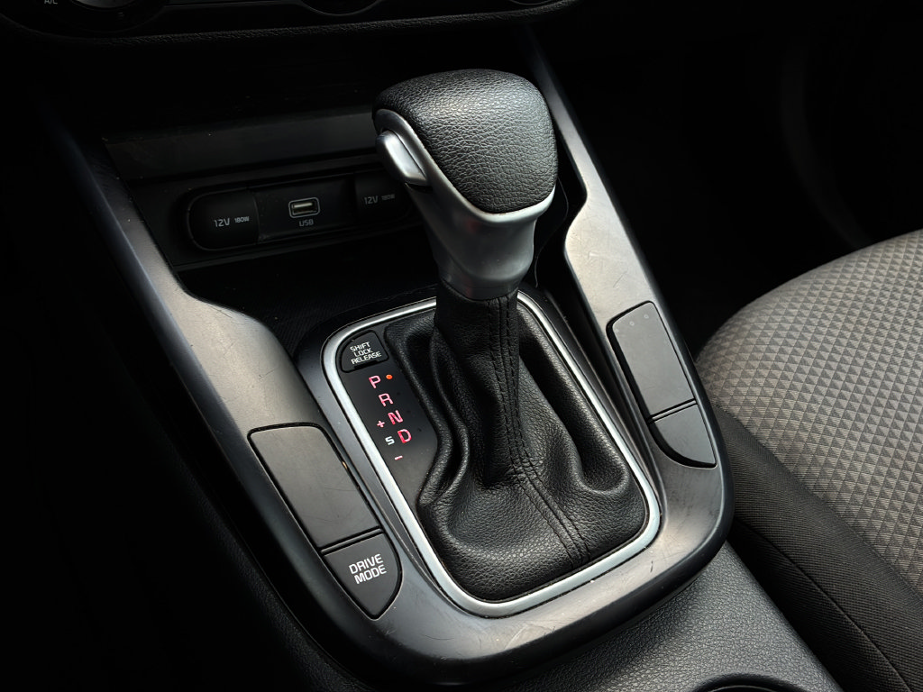 Used 2020 Kia Soul LX FWD image 23