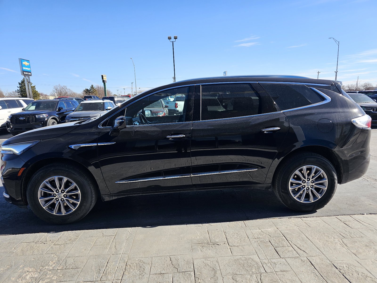 Used 2024 Buick Enclave Premium FWD image 6