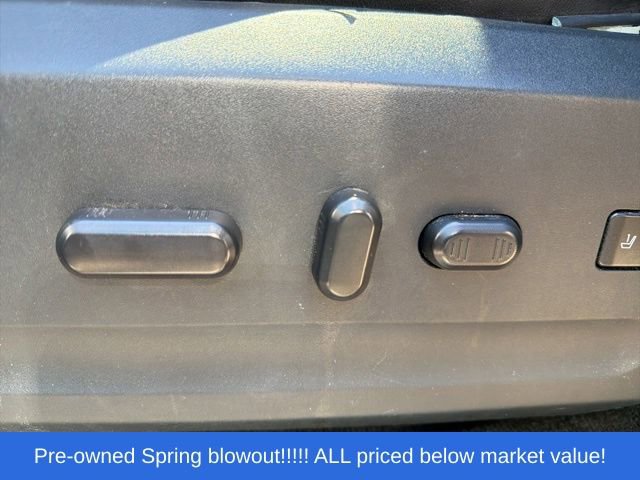 Used 2016 Lincoln Navigator Select AWD/4WD image 27