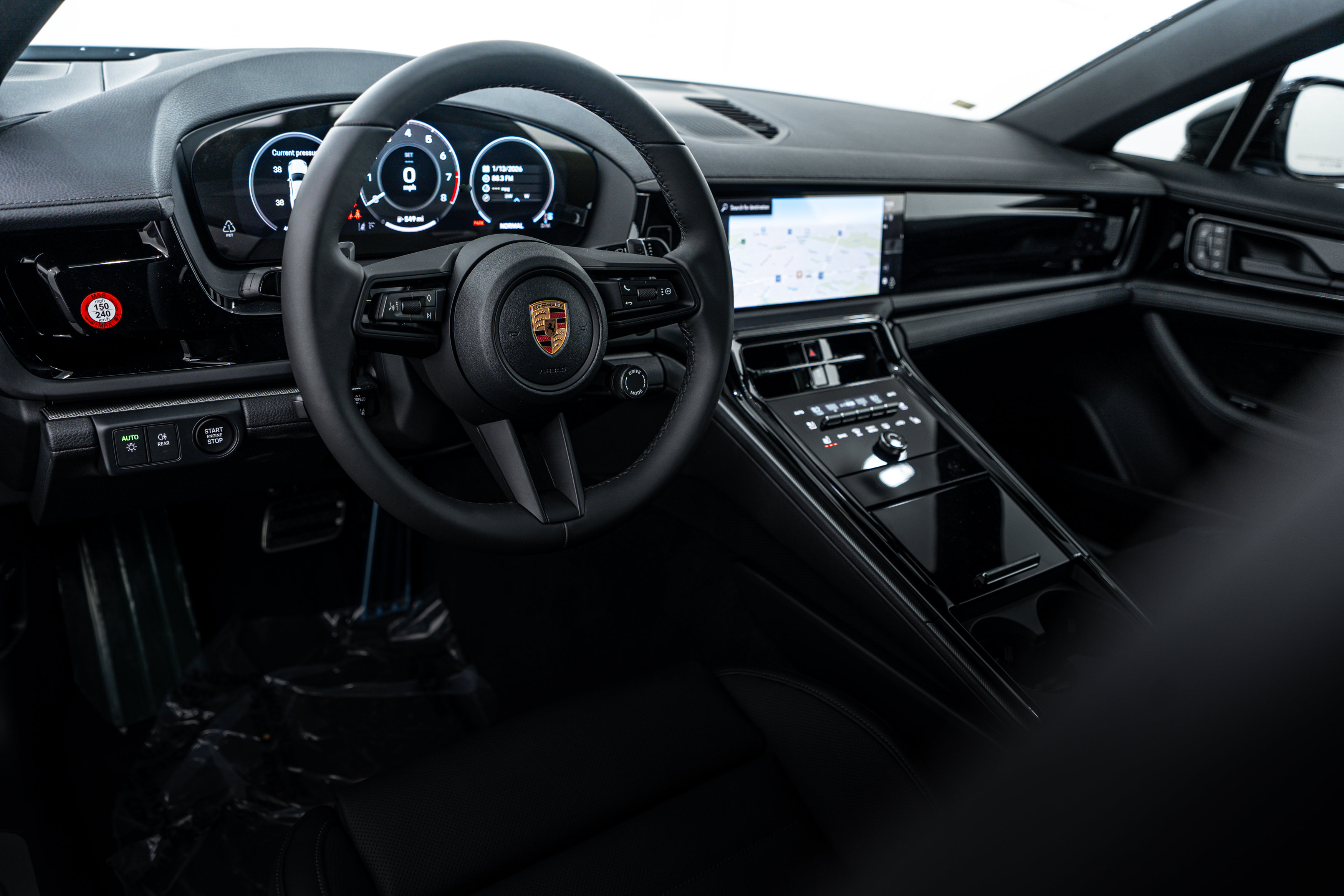 Certified 2026 Porsche Panamera 4 AWD/4WD image 4