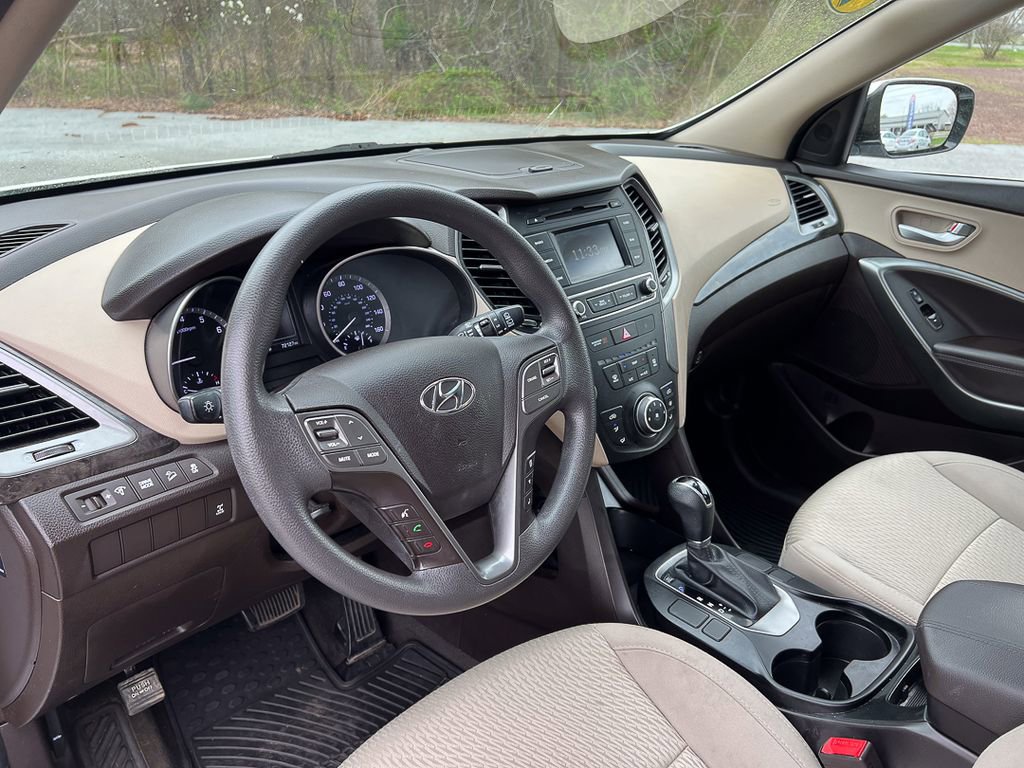 Used 2018 Hyundai Santa Fe Sport image 16