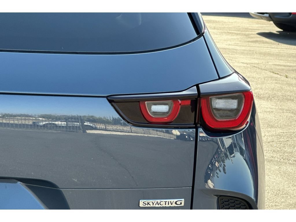 Used 2025 MAZDA CX-50 Meridian Edition w/ Apex Package AWD/4WD image 14