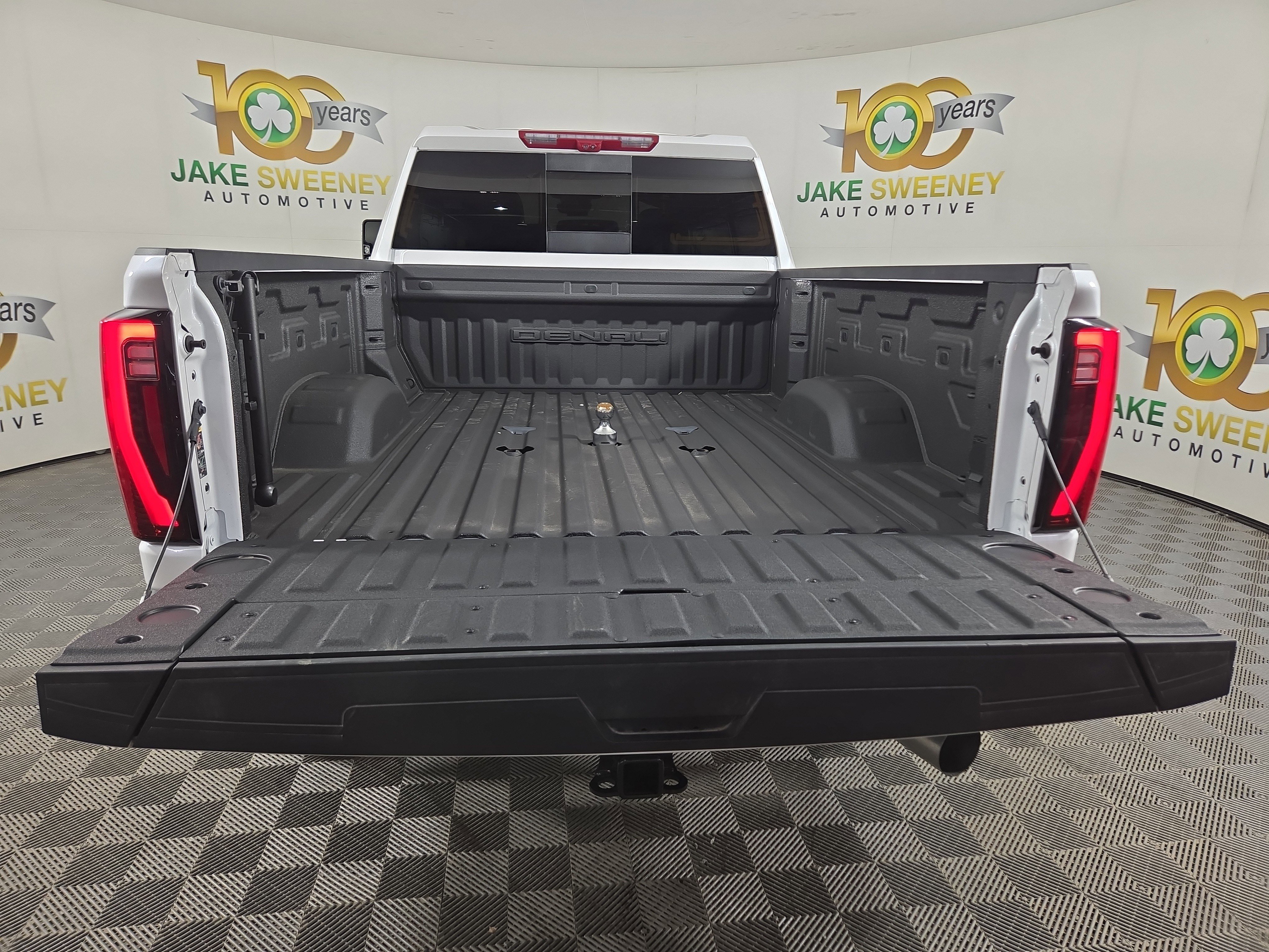 Used 2024 GMC Sierra 2500 Denali w/ Denali Reserve Package image 33