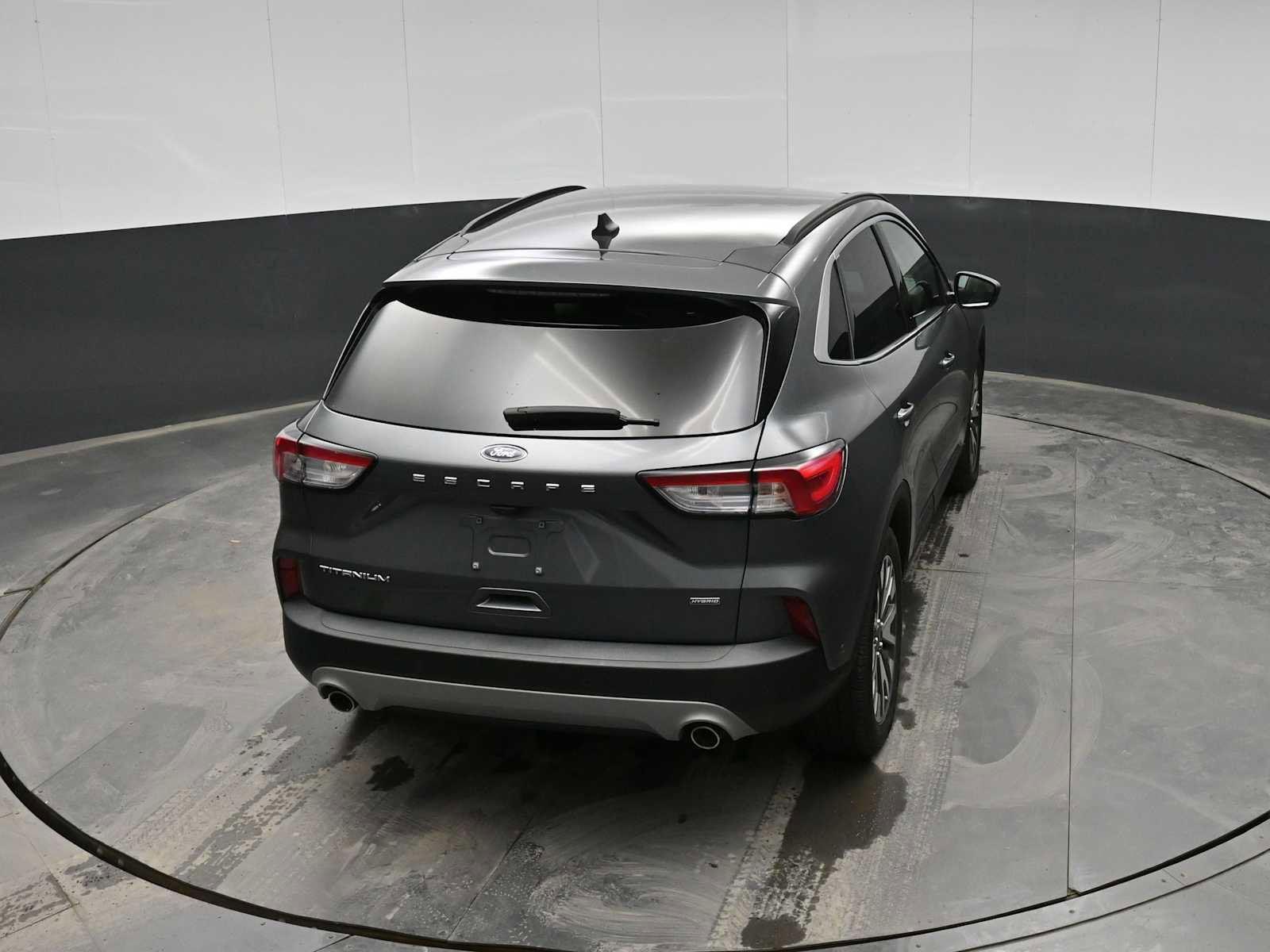 Used 2021 Ford Escape Titanium image 27