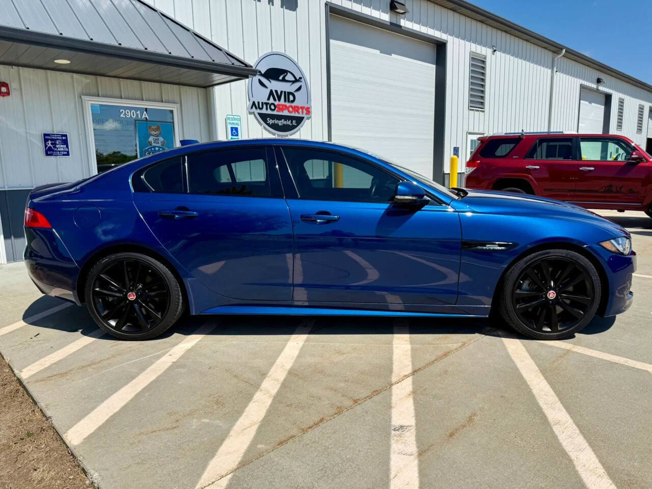 Used 2017 Jaguar XE R-Sport RWD image 9
