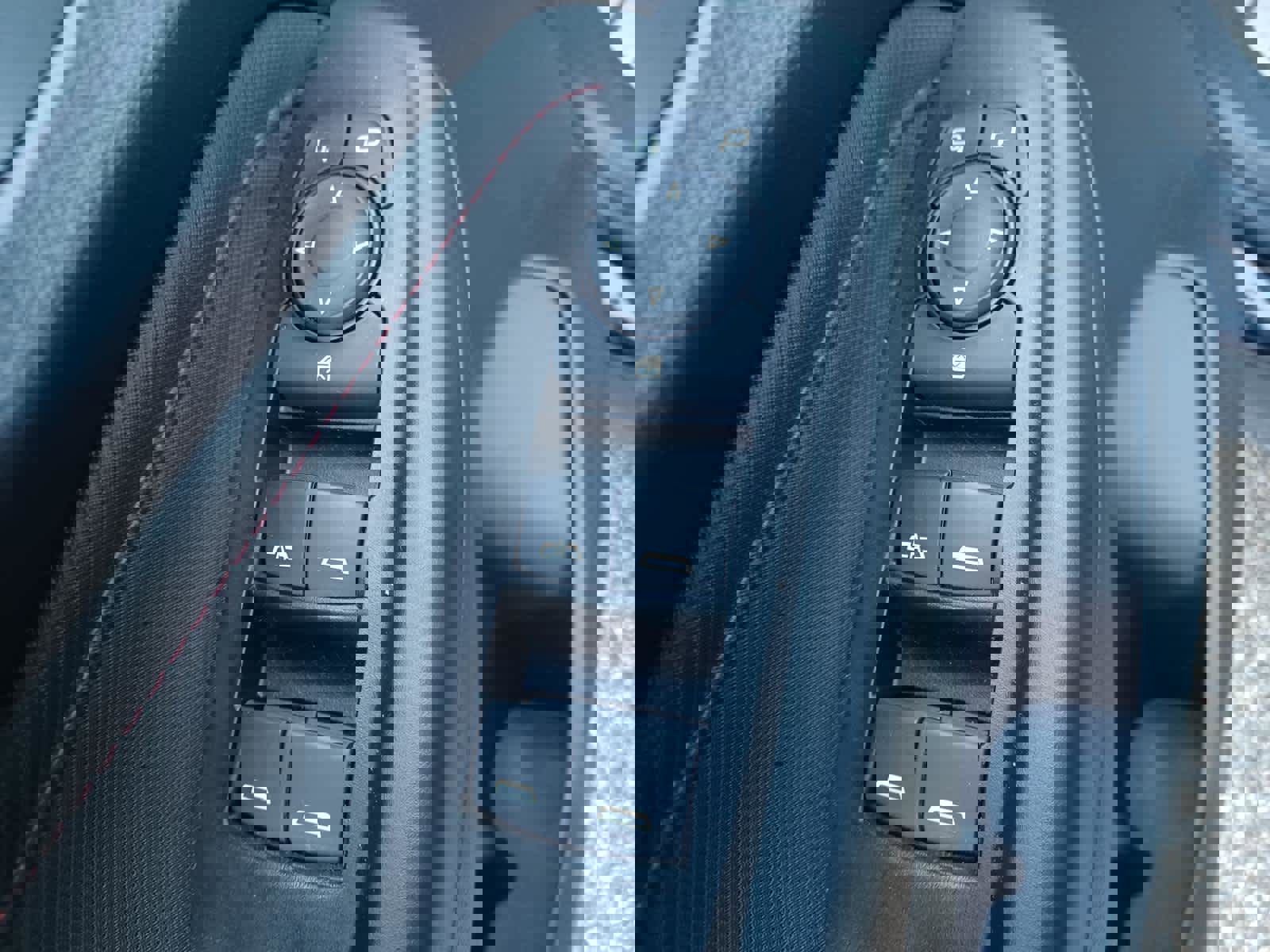 Used 2022 Chevrolet TrailBlazer RS AWD/4WD image 16