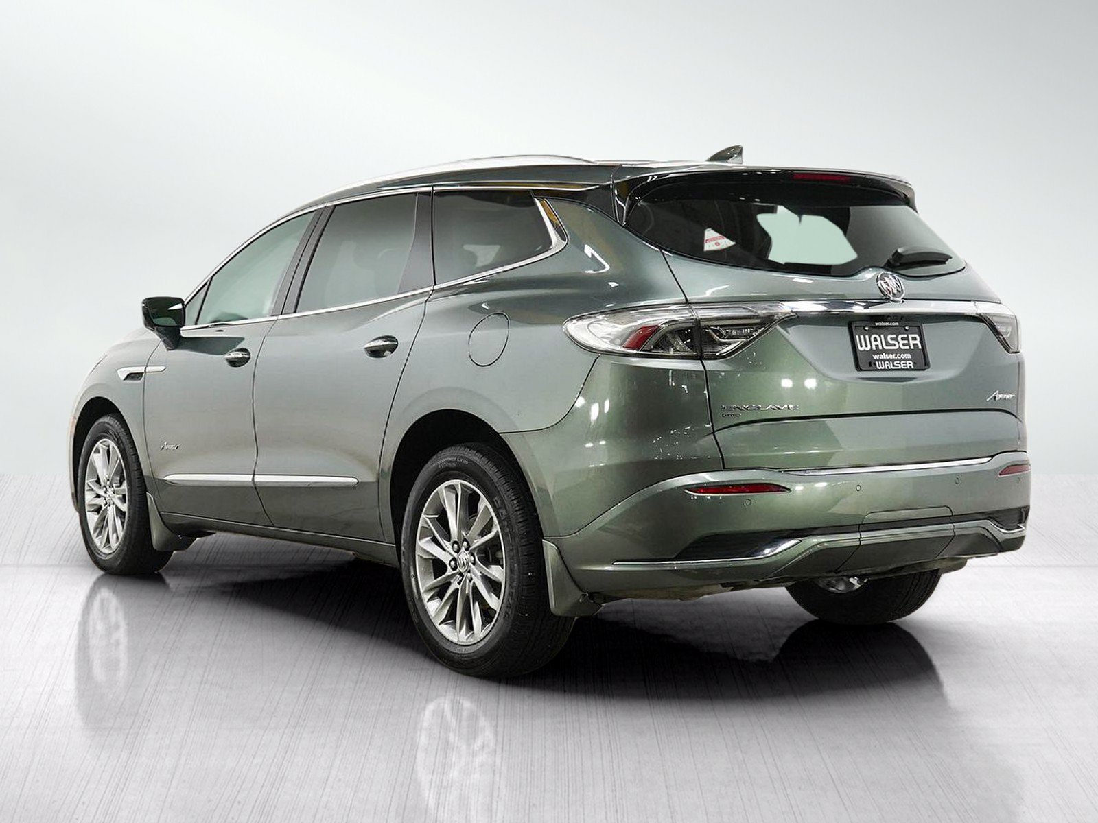 Used 2023 Buick Enclave Avenir w/ Trailering Package, 5000 lbs. AWD/4WD image 3