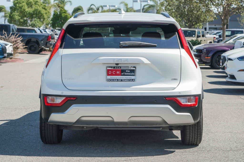 Certified 2023 Kia Niro EX FWD image 5