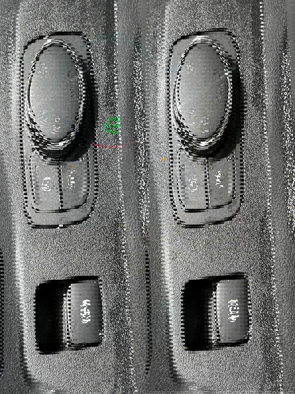 Used 2022 Chevrolet Traverse LT image 38