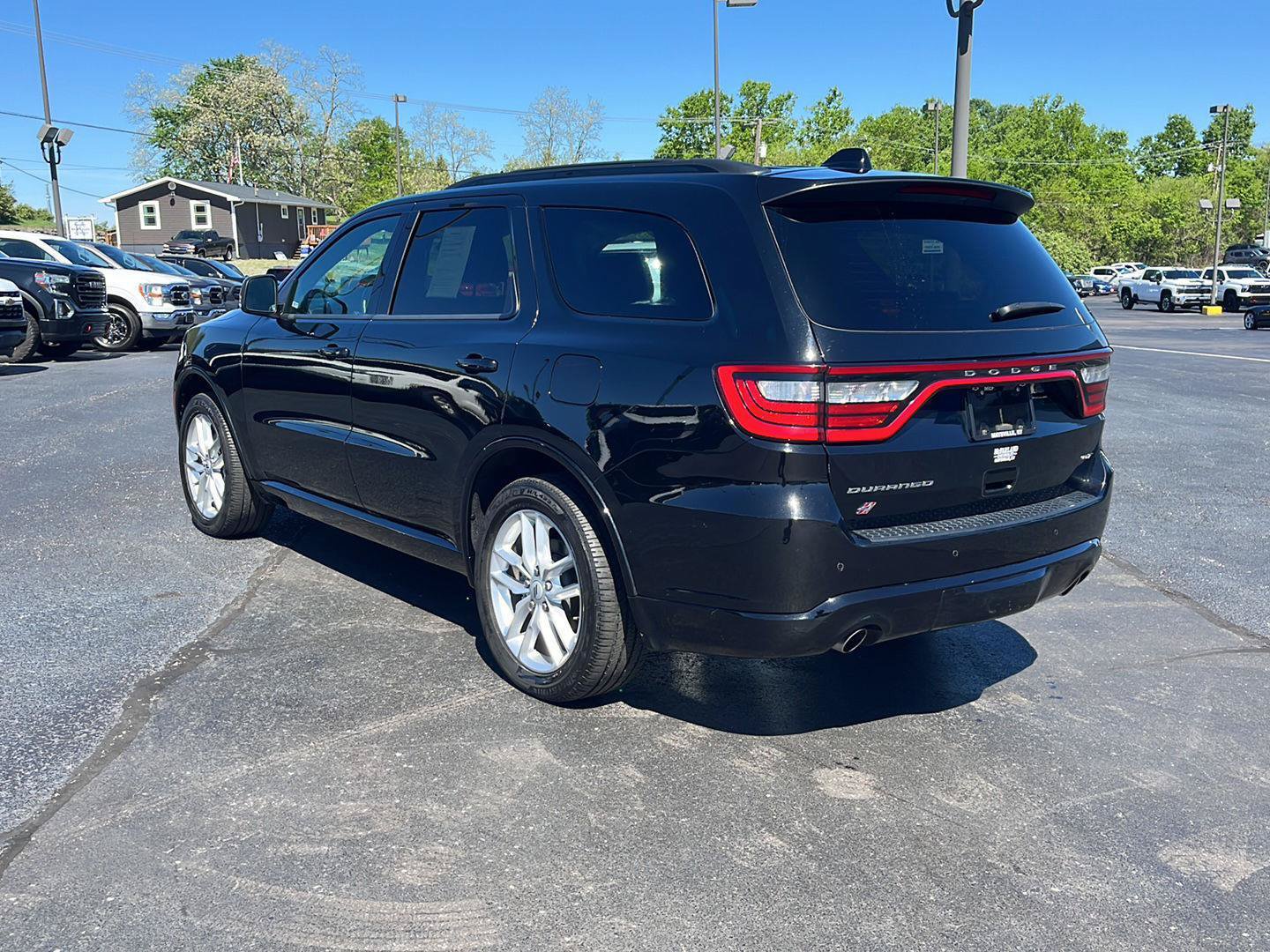 Used 2025 Dodge Durango GT AWD/4WD image 3