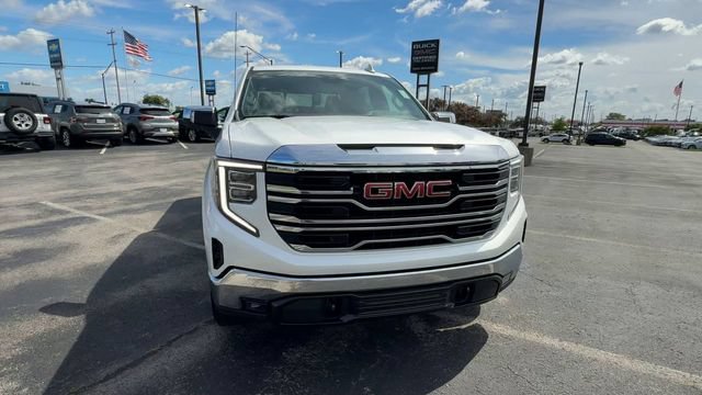 Used 2023 GMC Sierra 1500 SLT w/ SLT Convenience Package AWD/4WD image 3