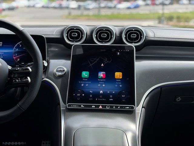 Used 2026 Mercedes-Benz GLC 300 4MATIC image 32