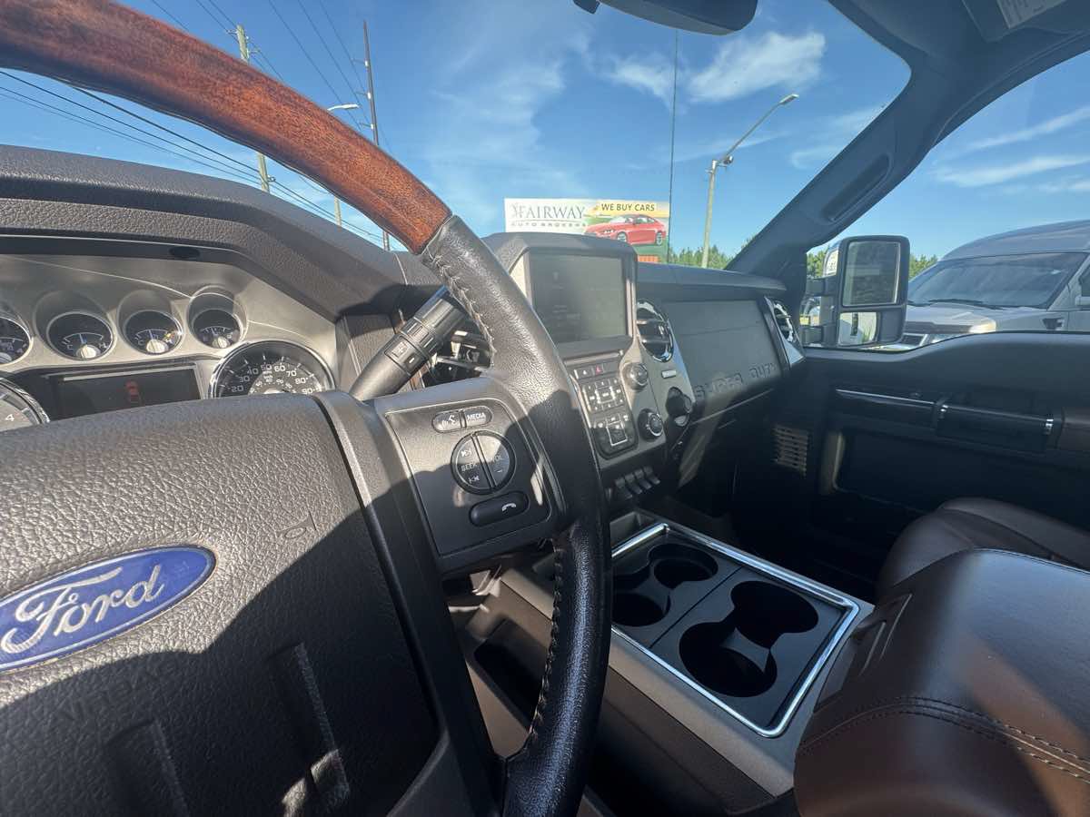 Used 2015 Ford F450 Platinum AWD/4WD image 19