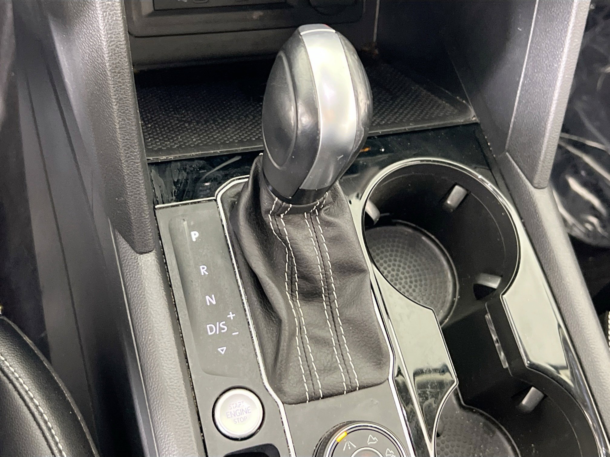 Used 2023 Volkswagen Atlas SEL image 17