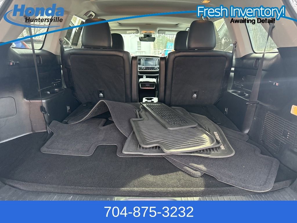 Used 2019 Toyota Highlander Limited image 11