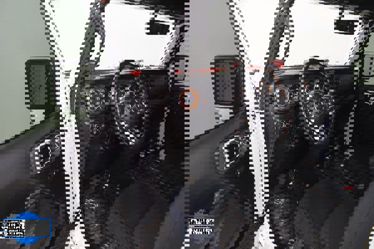 Used 2023 Jeep Gladiator Mojave w/ Cold Weather Group image 45