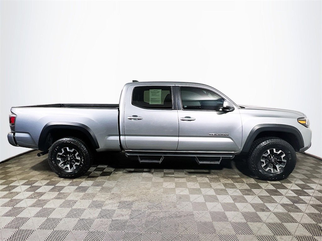 Certified 2022 Toyota Tacoma TRD Off-Road image 9