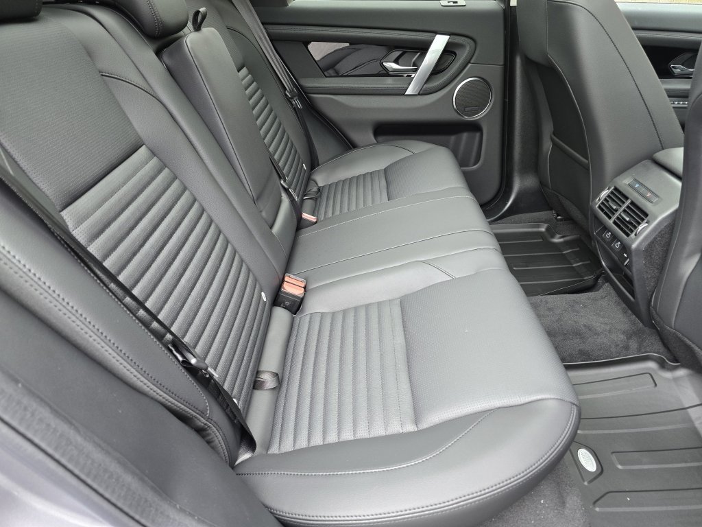 New 2025 Land Rover Discovery Sport S image 20