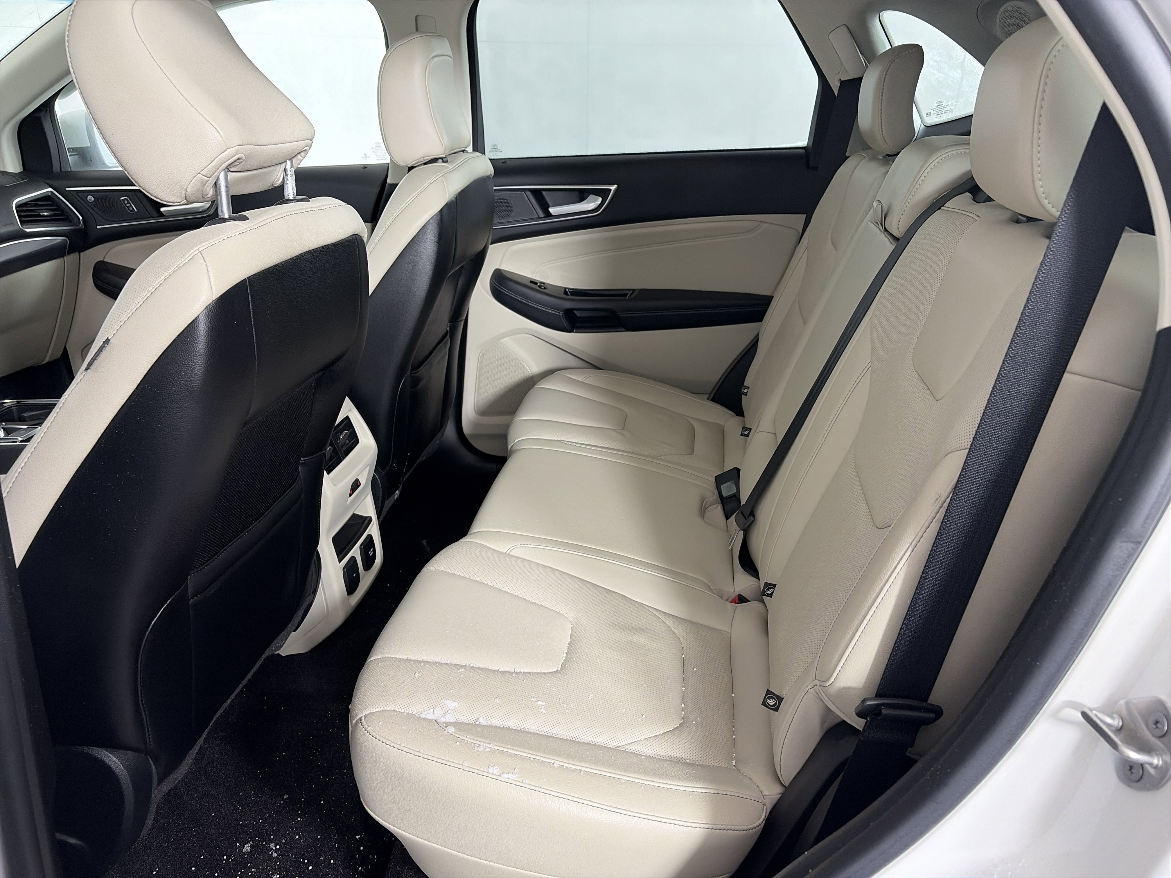 Used 2020 Ford Edge Titanium w/ Equipment Group 301A image 7