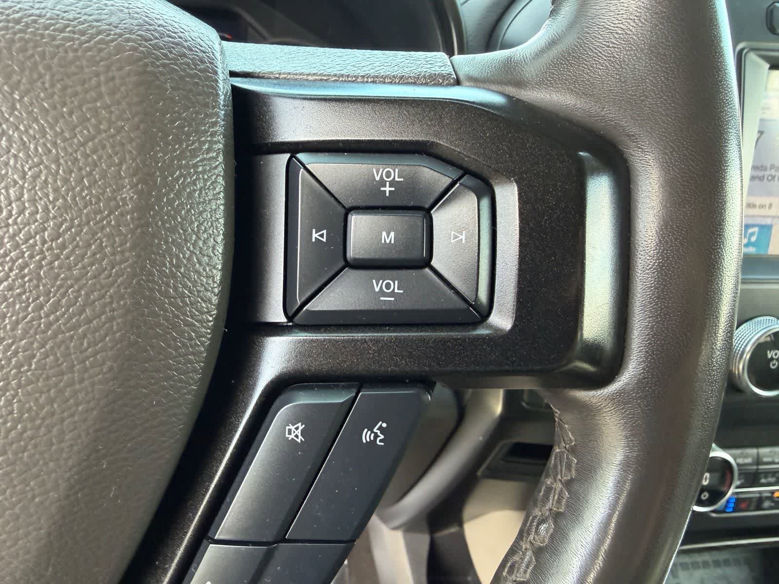 Used 2019 Ford Expedition Limited w/ Equipment Group 302A RWD image 17