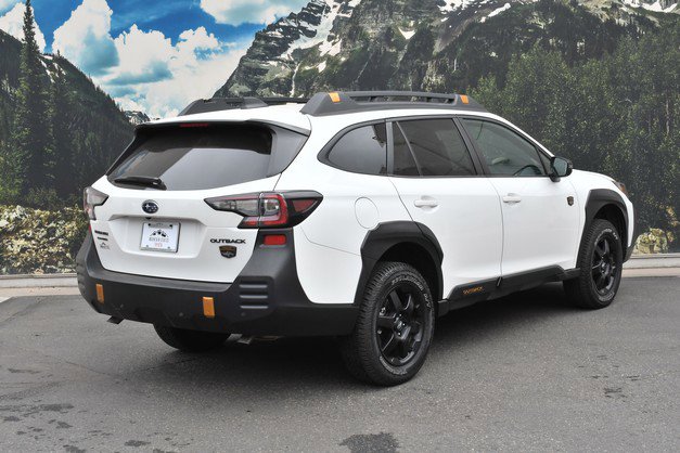 Used 2024 Subaru Outback Wilderness image 3