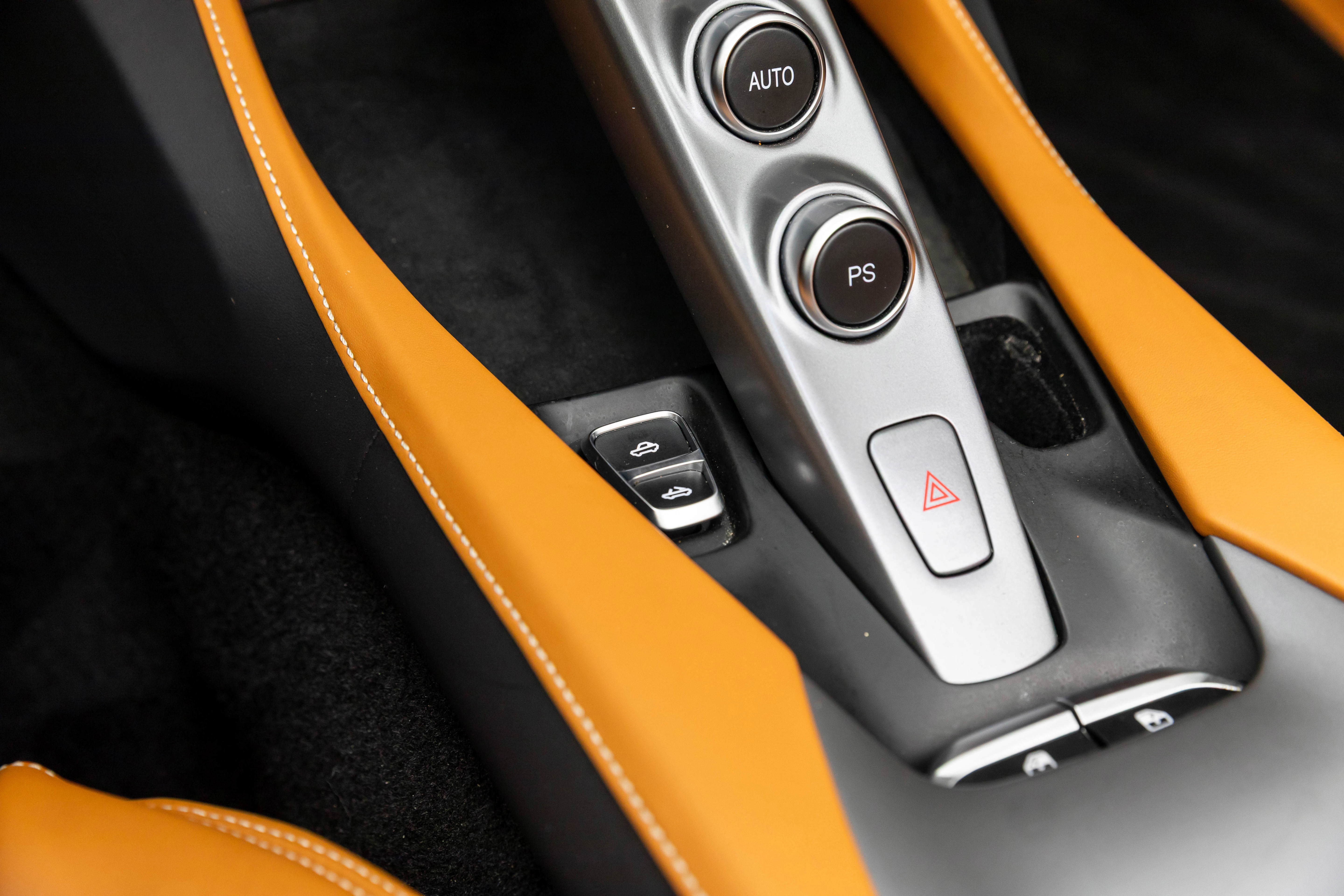 Certified 2022 Ferrari Portofino M image 32