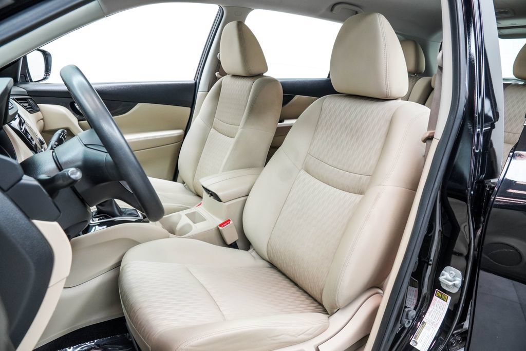 Used 2017 Nissan Rogue S FWD image 15