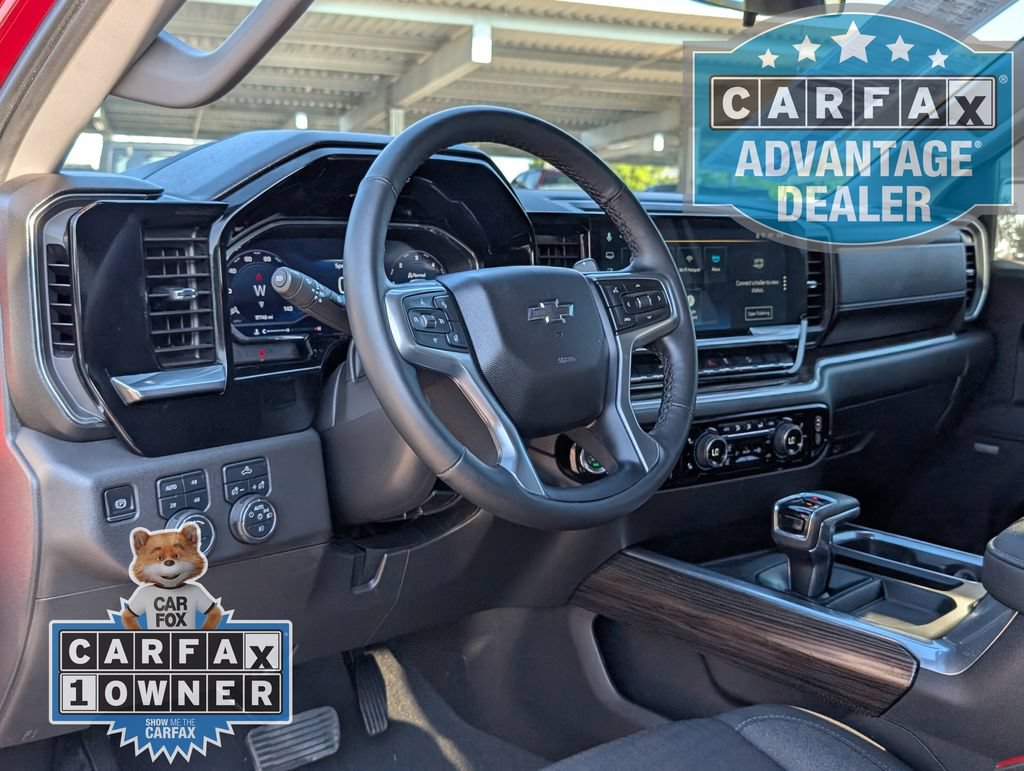 Used 2025 Chevrolet Silverado 1500 LT Trail Boss w/ Convenience Package II AWD/4WD image 5
