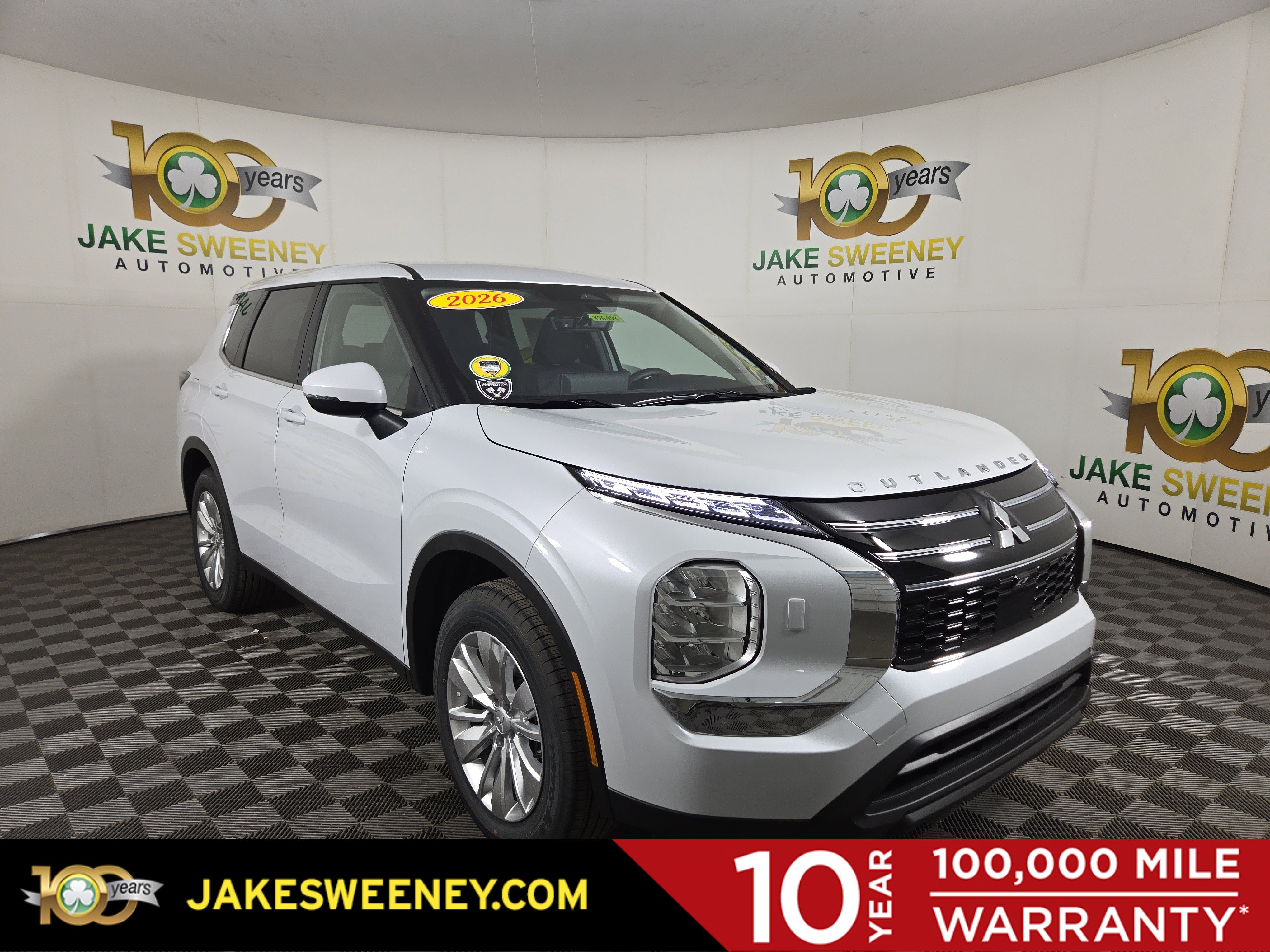 New 2026 Mitsubishi Outlander ES image 1