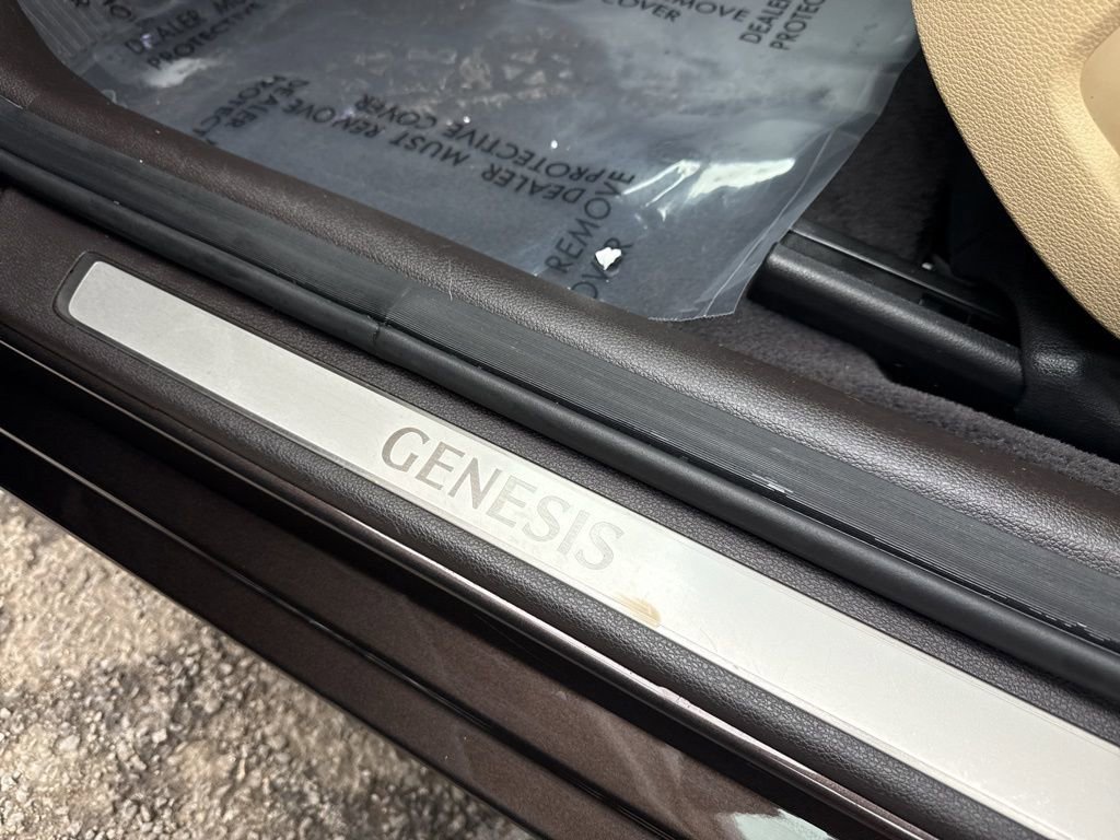 Used 2016 Hyundai Genesis 3.8 w/ Option Group 04 image 9