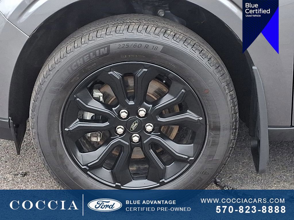 Certified 2024 Ford Maverick Lariat w/ Black Appearance Package image 8