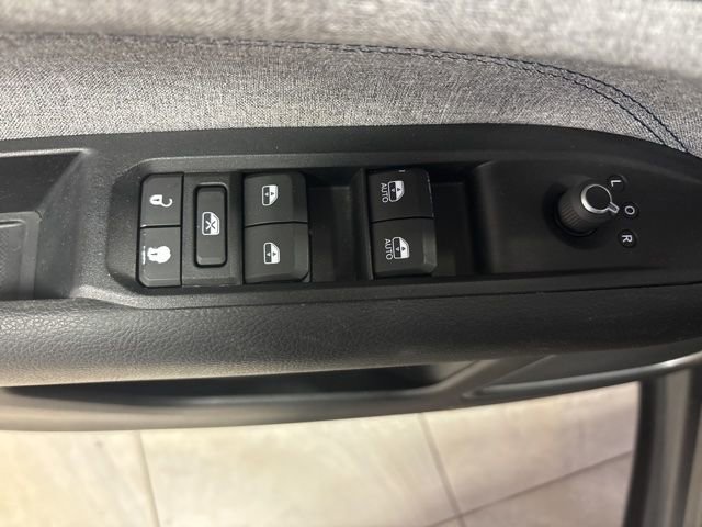 Used 2022 Jeep Compass Latitude w/ Convenience Group AWD/4WD image 19