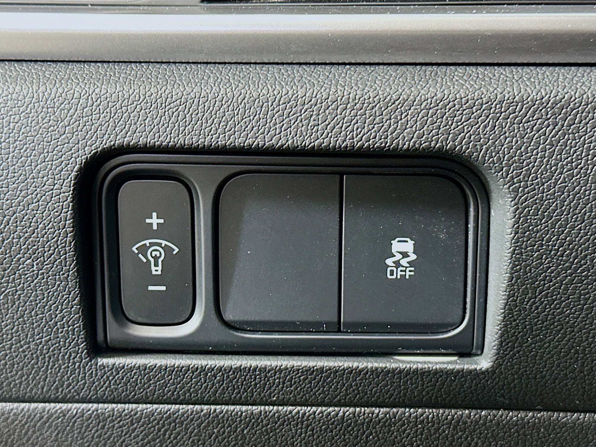 Used 2024 Kia Sorento S image 17