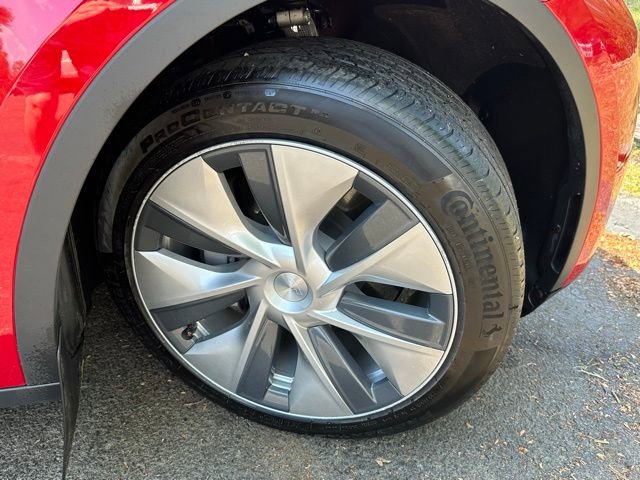 Used 2022 Tesla Model Y Long Range AWD/4WD image 14