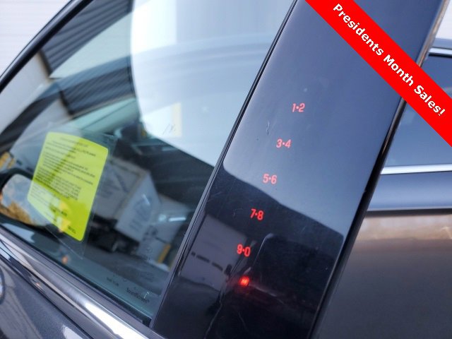 Used 2018 Ford Fusion Energi SE image 10