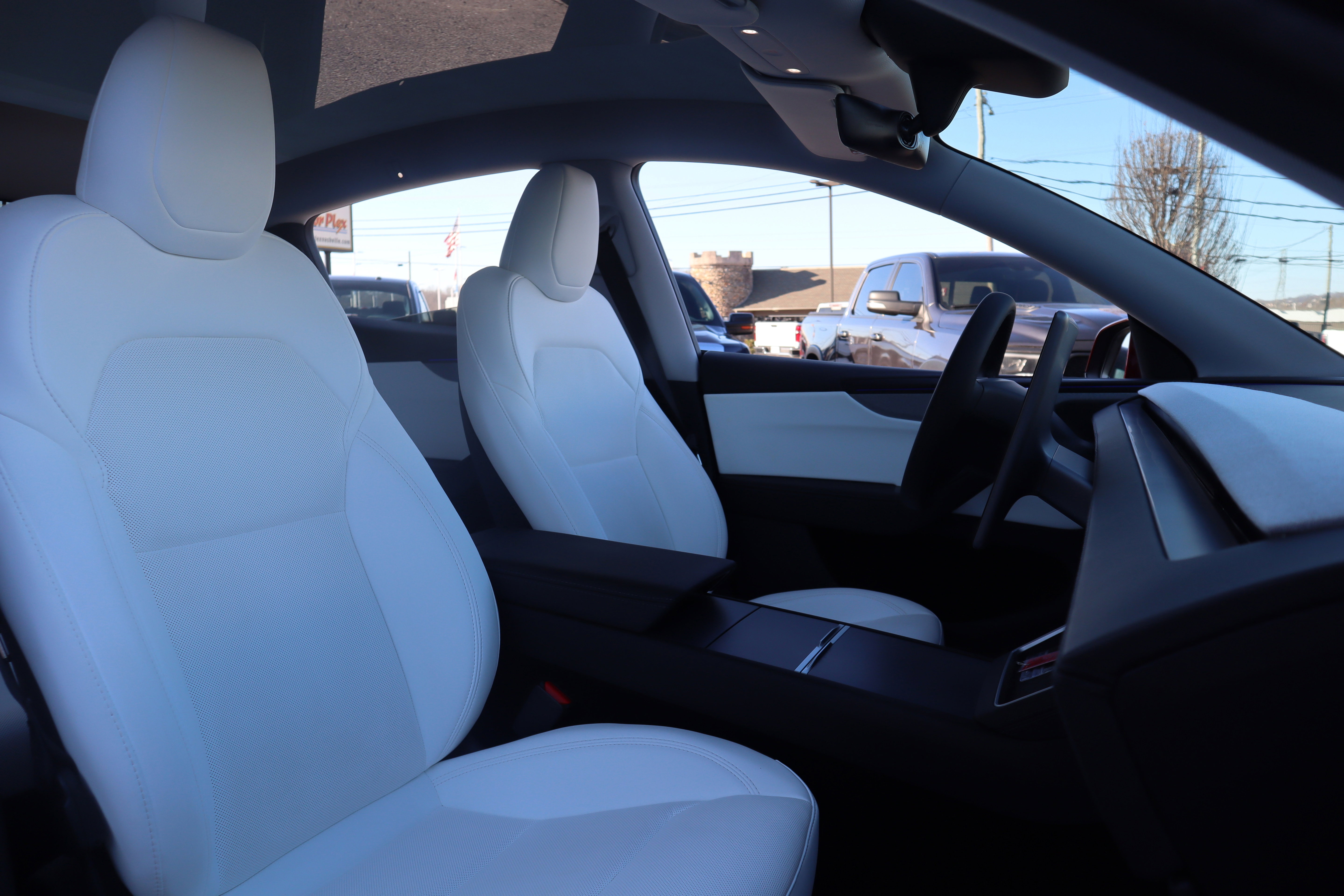 Used 2026 Tesla Model Y Long Range image 27