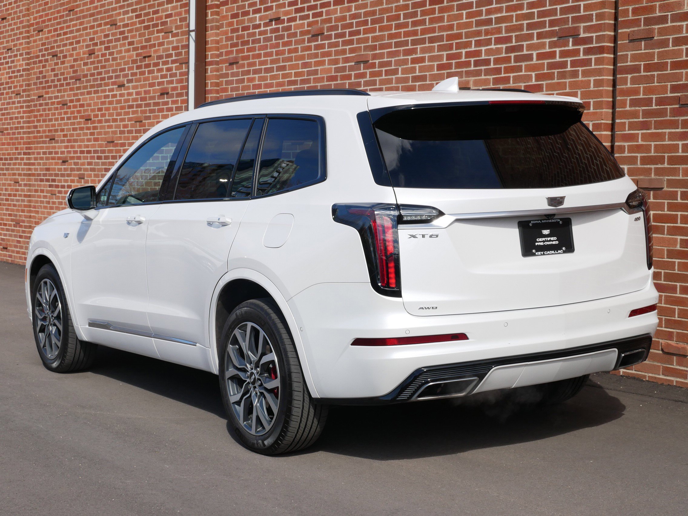 Certified 2023 Cadillac XT6 Sport w/ Technology Package image 3