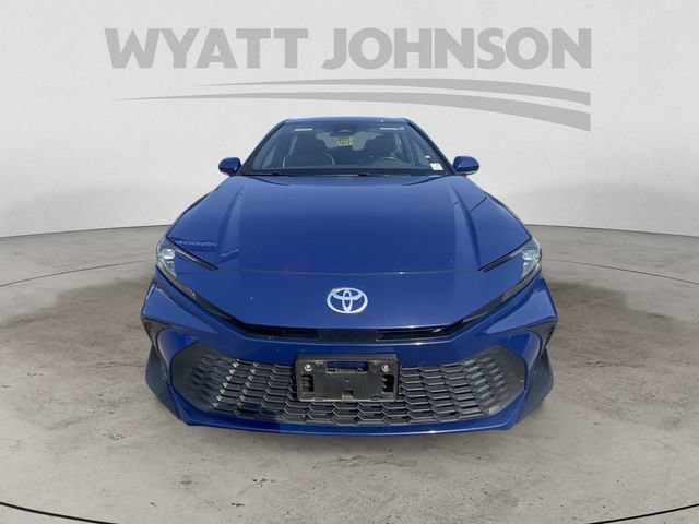 Used 2025 Toyota Camry SE FWD image 14