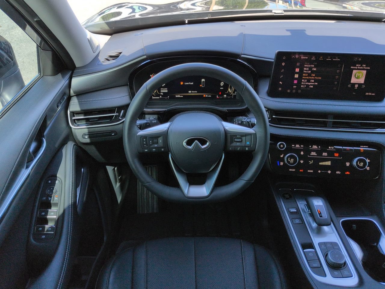 Used 2026 INFINITI QX60 Luxe w/ Cargo Package FWD image 16