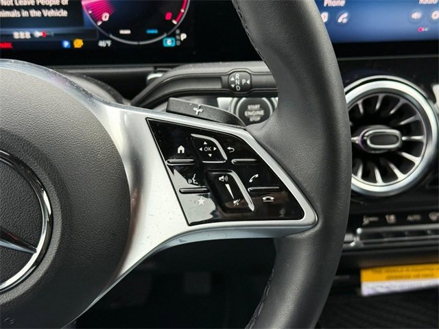 Certified 2025 Mercedes-Benz GLB 250 GLB 250 image 21