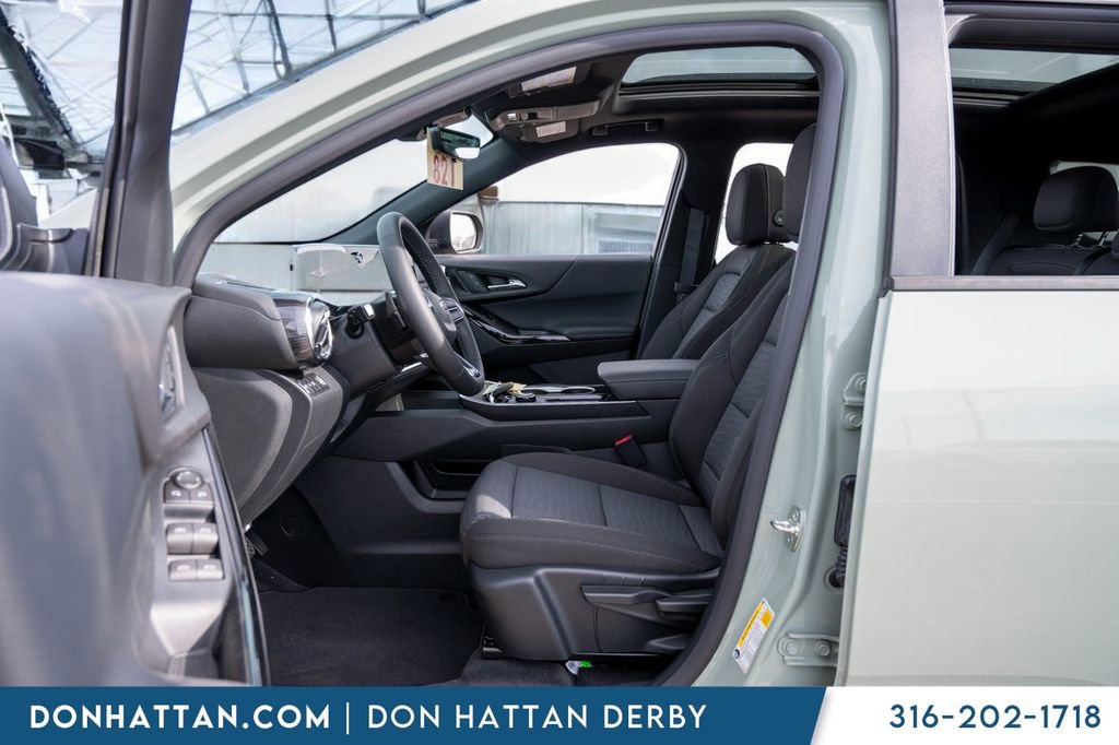 New 2026 Chevrolet Equinox LT w/ Midnight Edition image 5