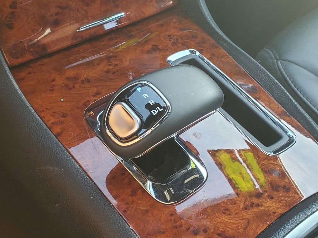 Used 2014 Chrysler 300 w/ Driver Convenience Group image 24