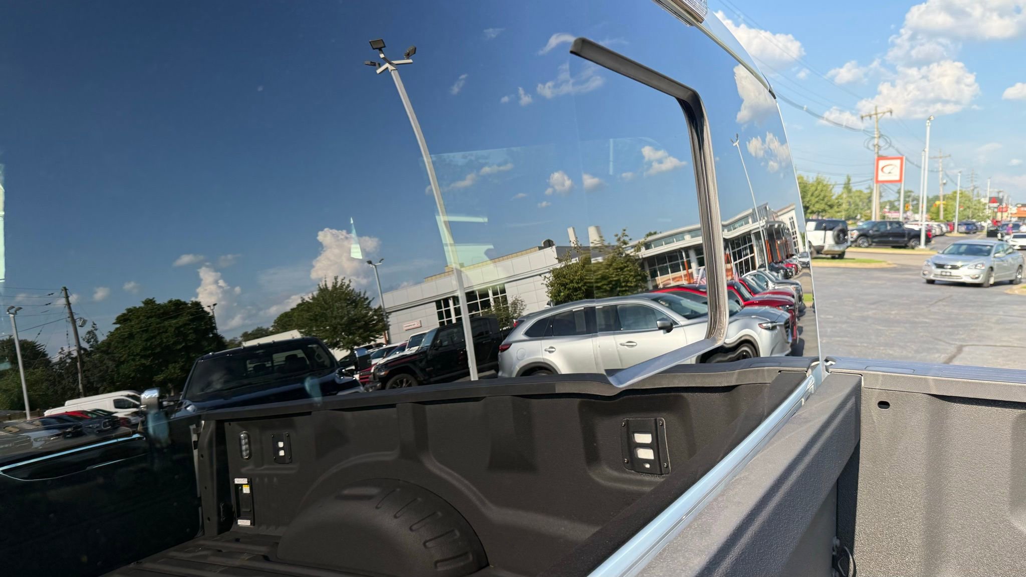 Used 2024 Ford F350 King Ranch w/ Chrome Package image 34