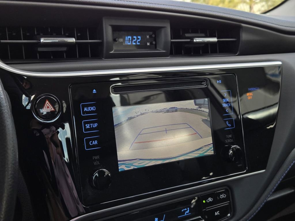 Used 2018 Toyota Corolla SE FWD image 14