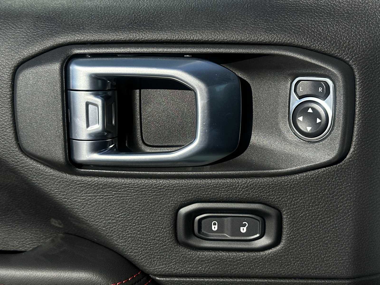 New 2026 Jeep Wrangler Unlimited Rubicon image 15