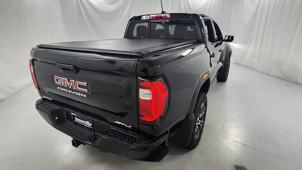 Used 2024 GMC Canyon AT4 AWD/4WD image 3