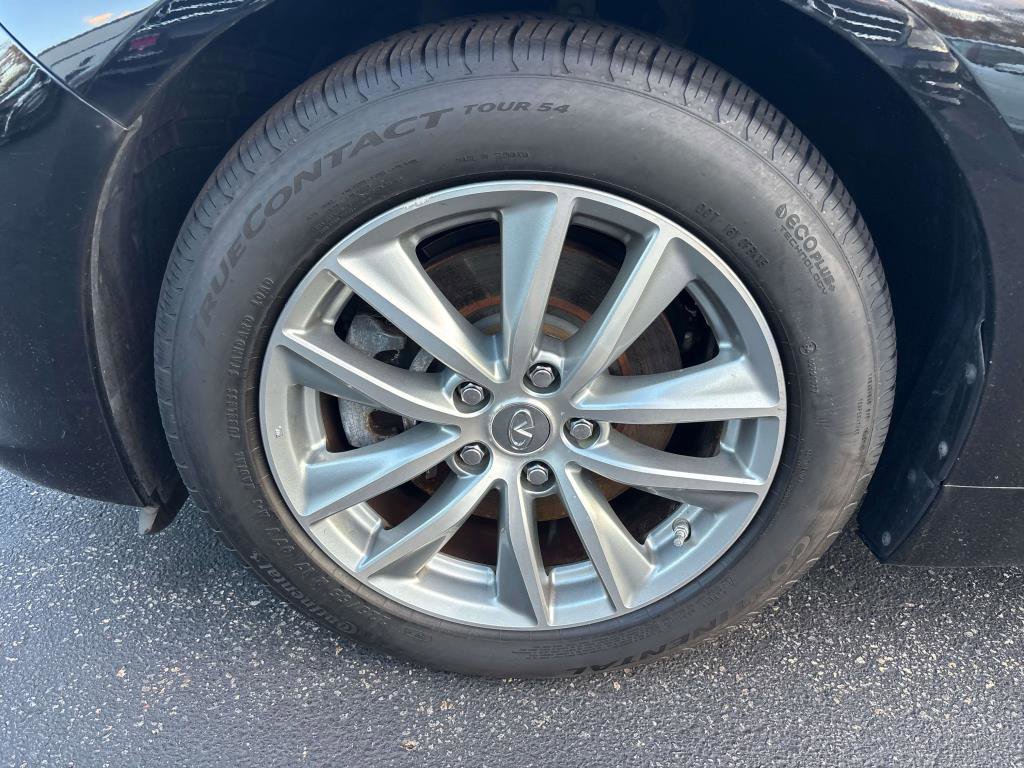 Used 2017 INFINITI Q50 Premium w/ 2.0T Premium Plus Package image 5